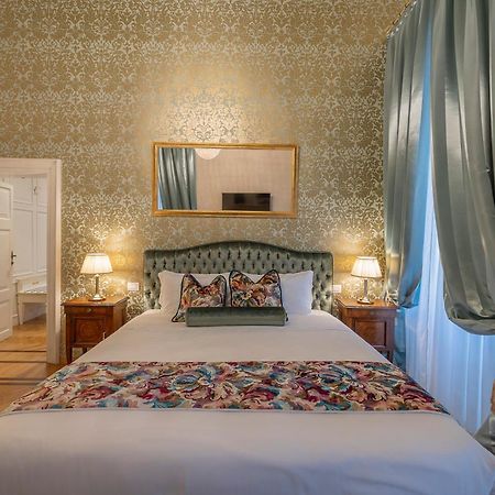 Palazzo Monga Boutique Guesthouse Βερόνα Εξωτερικό φωτογραφία