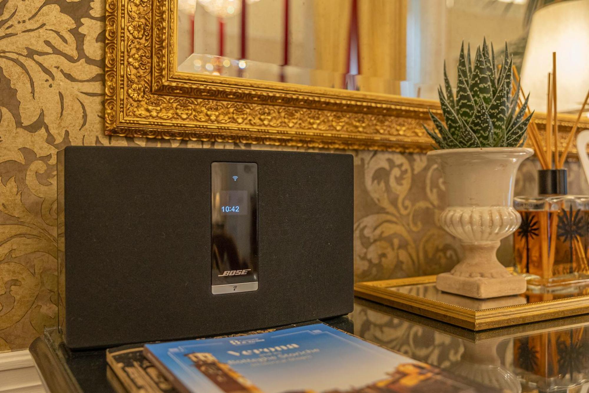 Palazzo Monga Boutique Guesthouse Βερόνα Εξωτερικό φωτογραφία